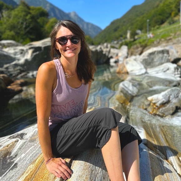 Meet your Posher, Katharine - Picture 1 of 1